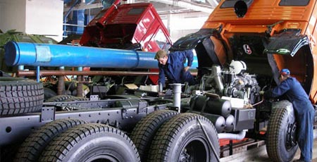 Ремонт грузовых автомобилей: круглосуточный сервис в Москве