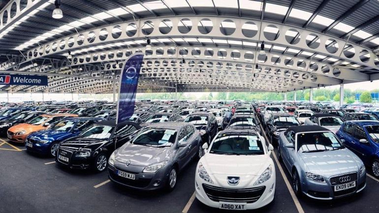 В мае продажи автомобилей в РФ выросли еще на 18% 