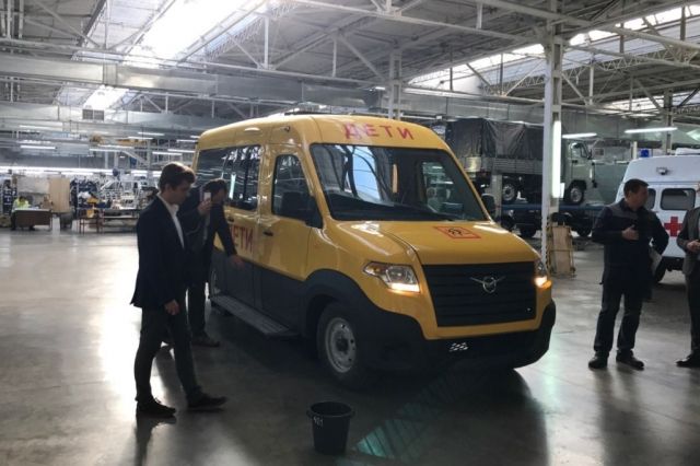 УАЗ создал школьный автобус