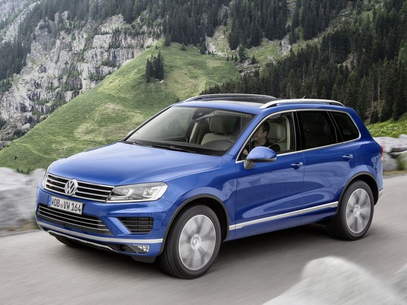 Volkswagen назвал рублёвые цены обновлённого Touareg