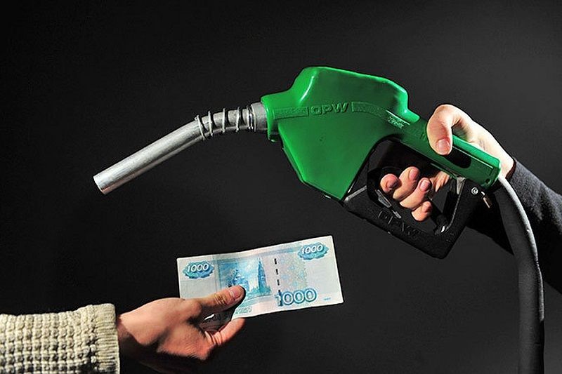 До июля цены на топливо сдержат: соглашение продляется