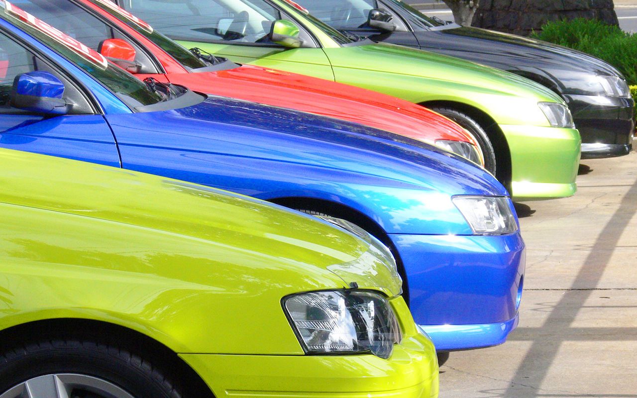 Любимые цвета автомобилей у россиян 