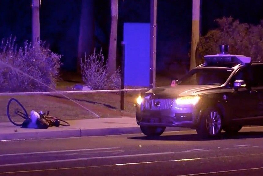 Беспилотный автомобиль впервые насмерть сбил пешехода
