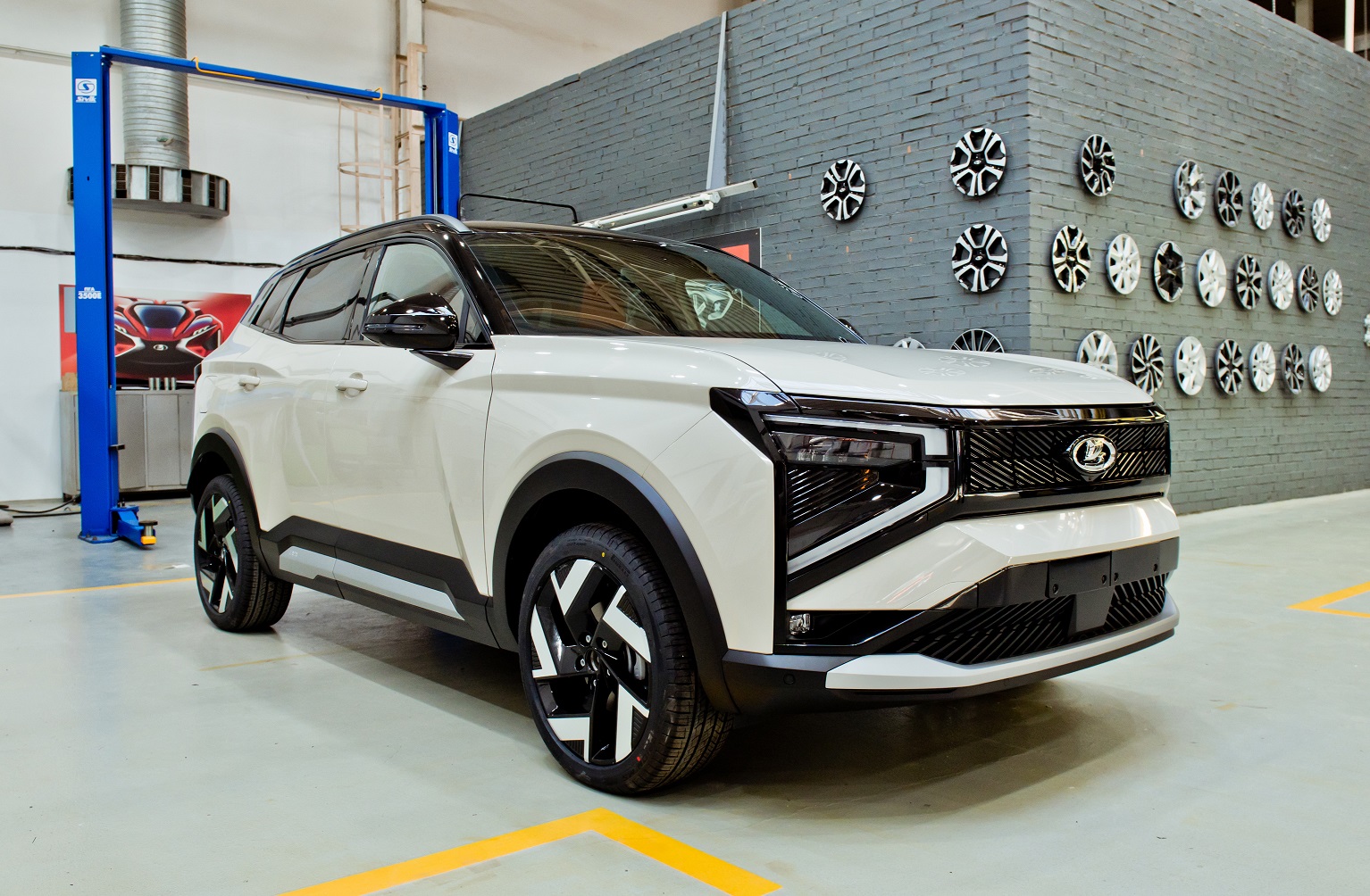Новые эмали для кроссовера LADA Azimut прошли испытания   