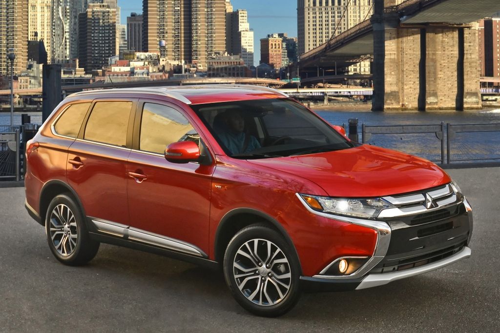 Mitsubishi в стиле LADA: российские продажи стартуют в понедельник