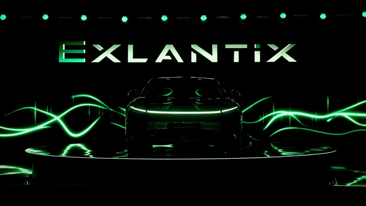 Продажи электромобилей Exlantix ES в России начнутся летом