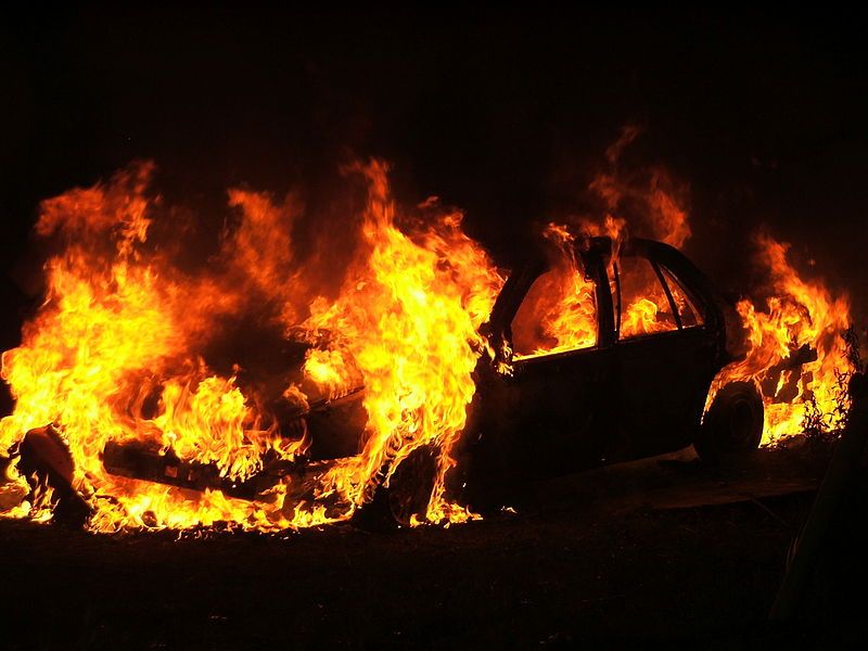 LADA, Hyundai и Lexus сгорели ночью в Тольятти