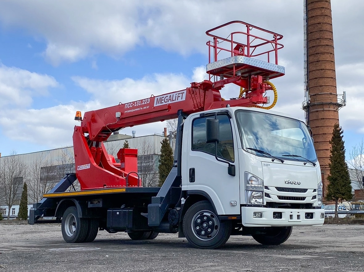 Автовышека Isuzu Elf