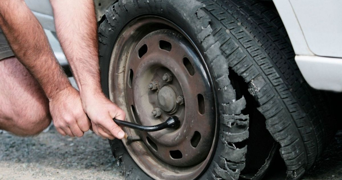Почему летом важно контролировать давление в шинах?
