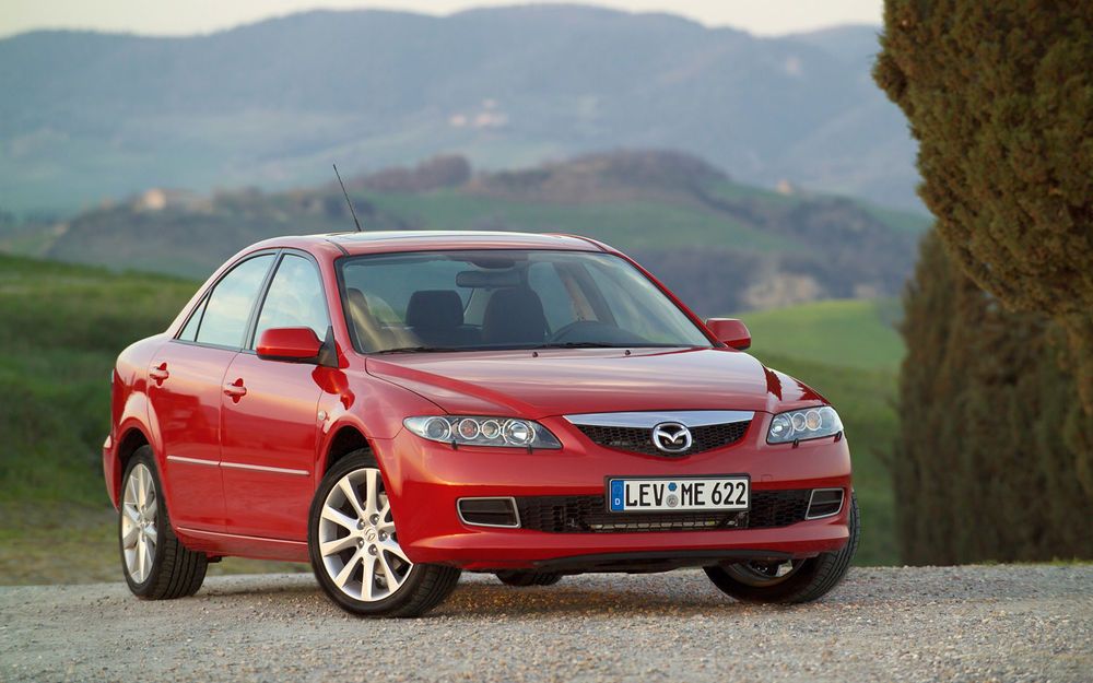 Mazda отзывает в России более 20 000 «шестерок». Опять подушки  