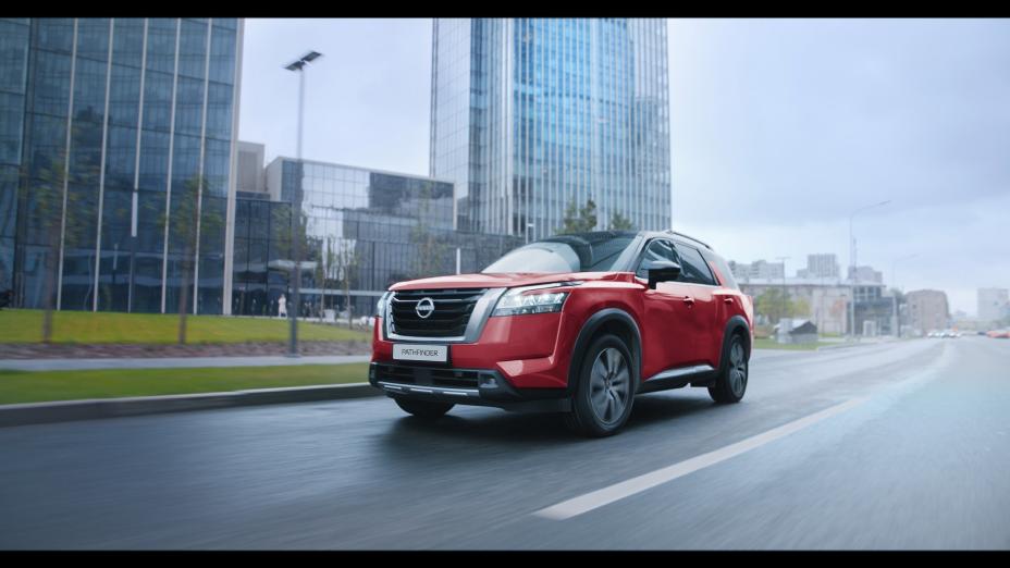 Объявлены российские комплектации и цены на Nissan Pathfinder нового поколения