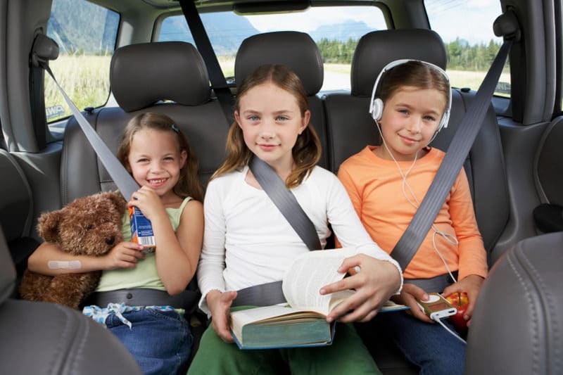 В ГИБДД намерены заставить водителей с детьми ездить медленнее