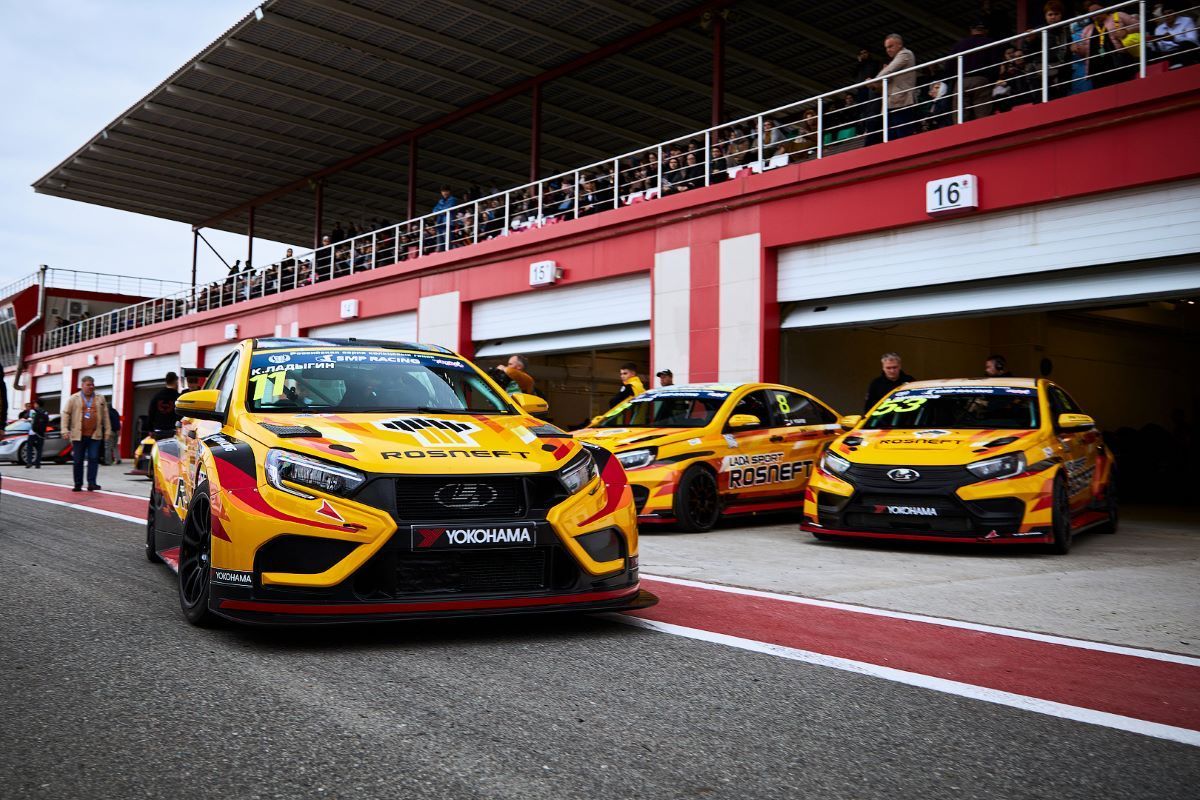 LADA Sport ROSNEFT завоевала Кубок России по кольцевым гонкам