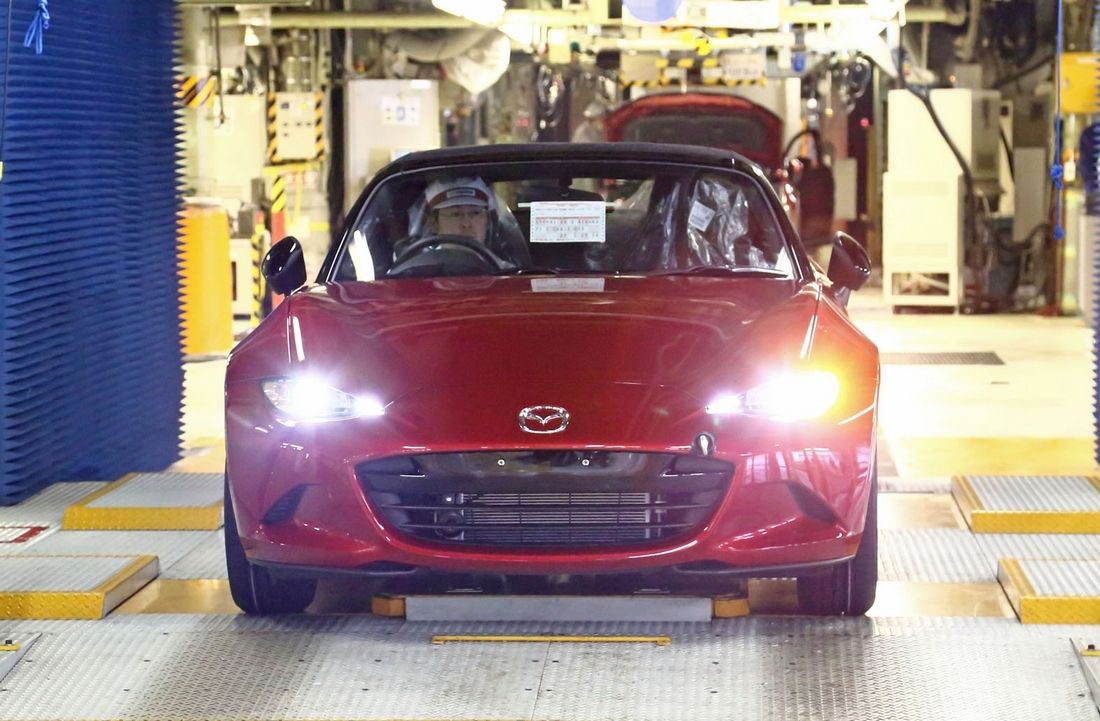Новая Mazda встала на конвейер