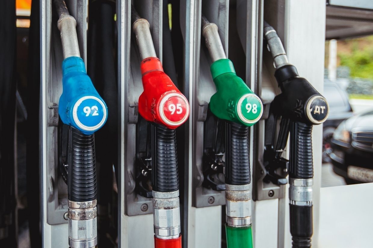 Цены на бензин медленно ползут вверх