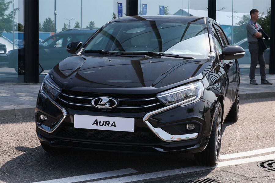 Кто купит Lada Aura за 3 млн рублей?