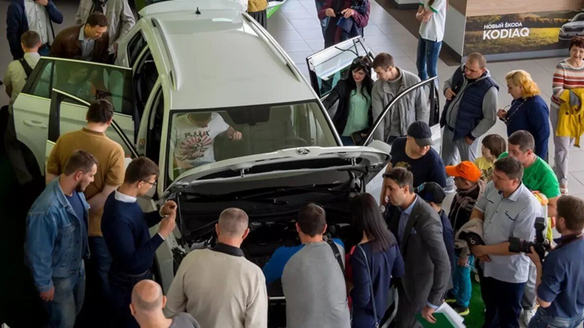 Идет большая распродажа китайских авто