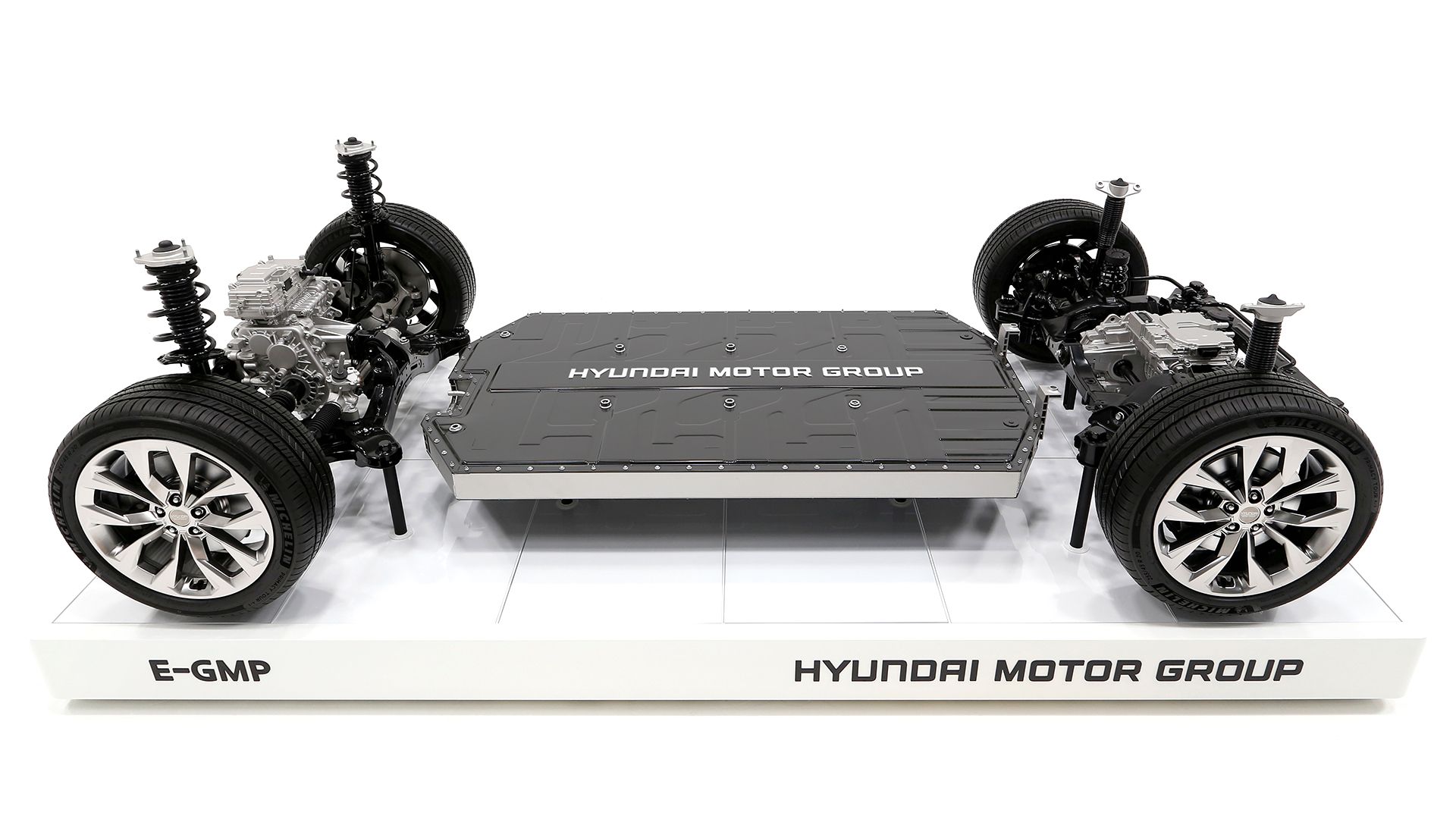 Hyundai Motor представила новую платформу для аккумуляторных электромобилей