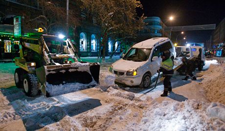 Машины, мешающие уборке снега, будут эвакуированы