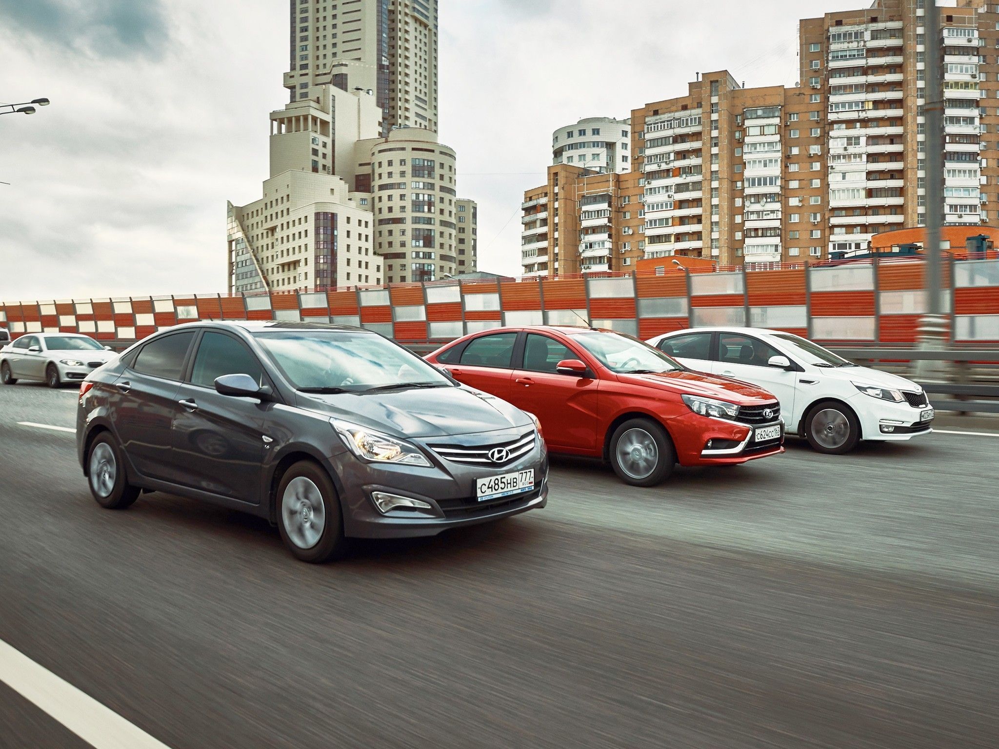 Почему бизнес продолжает покупать новые Kia, Hyundai и Toyota?
