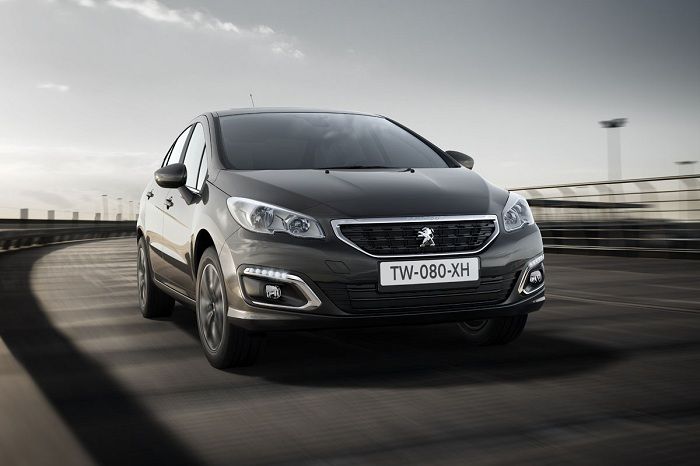 Редкий случай: седаны Peugeot 408 и Citroen C4 подешевели