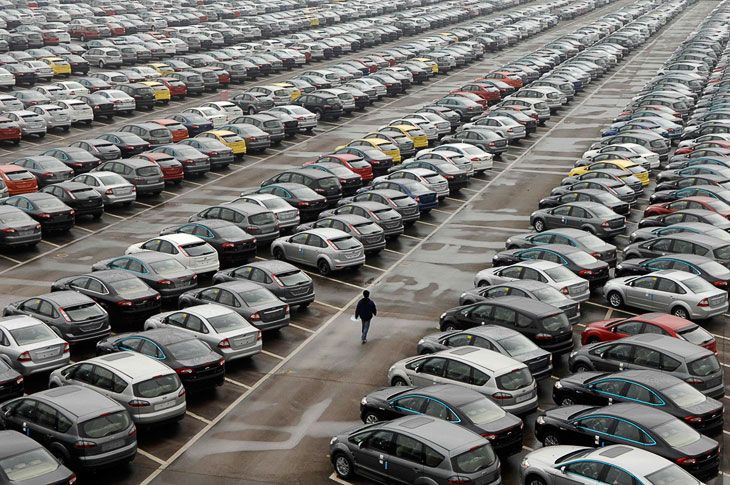 Средняя цена покупаемого в России автомобиля - 1,36 млн рублей