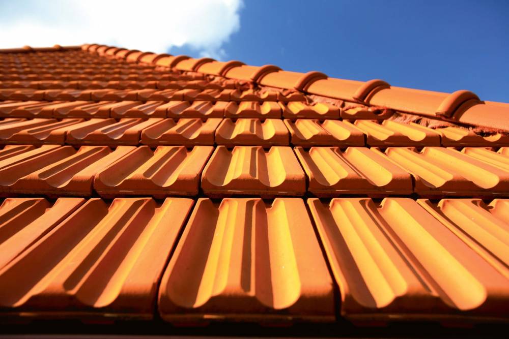 Черепица: нюансы правильного выбора для долговечной кровли