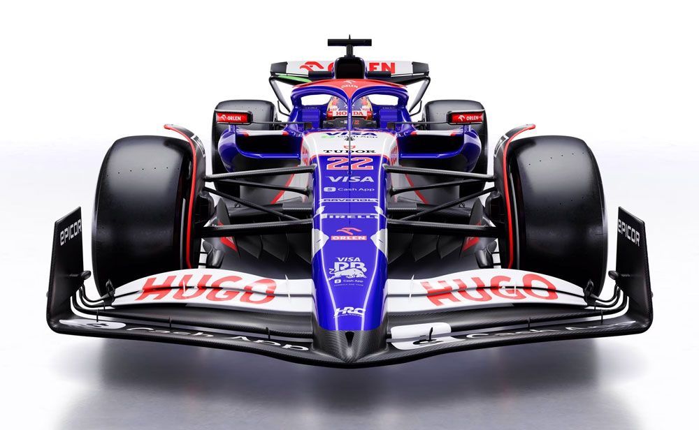 «Дочка» Red Bull из героини мемов превращается в серьезного игрока Формулы-1