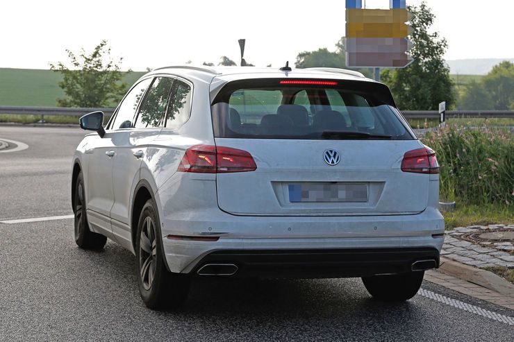 Новый Volkswagen Touareg: почти без секретов