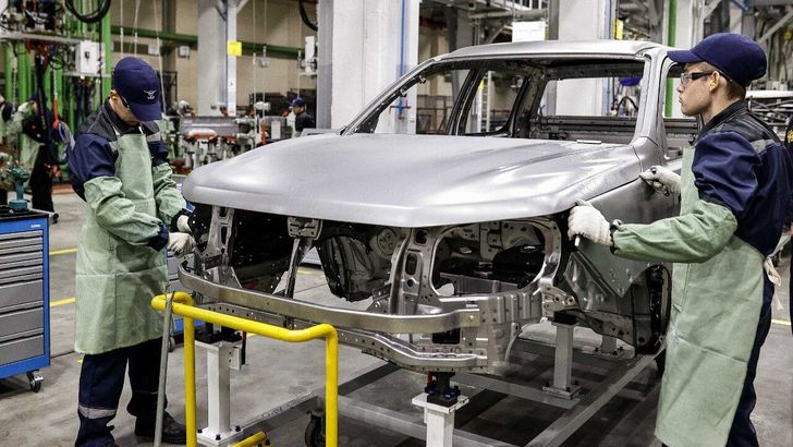 В России обновляется производство легендарных внедорожников