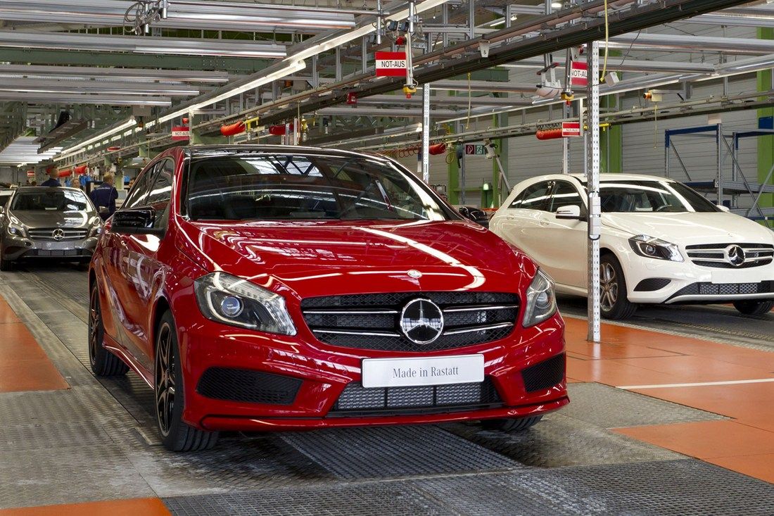 Из-за санкций завода Mercedes в России пока не будет