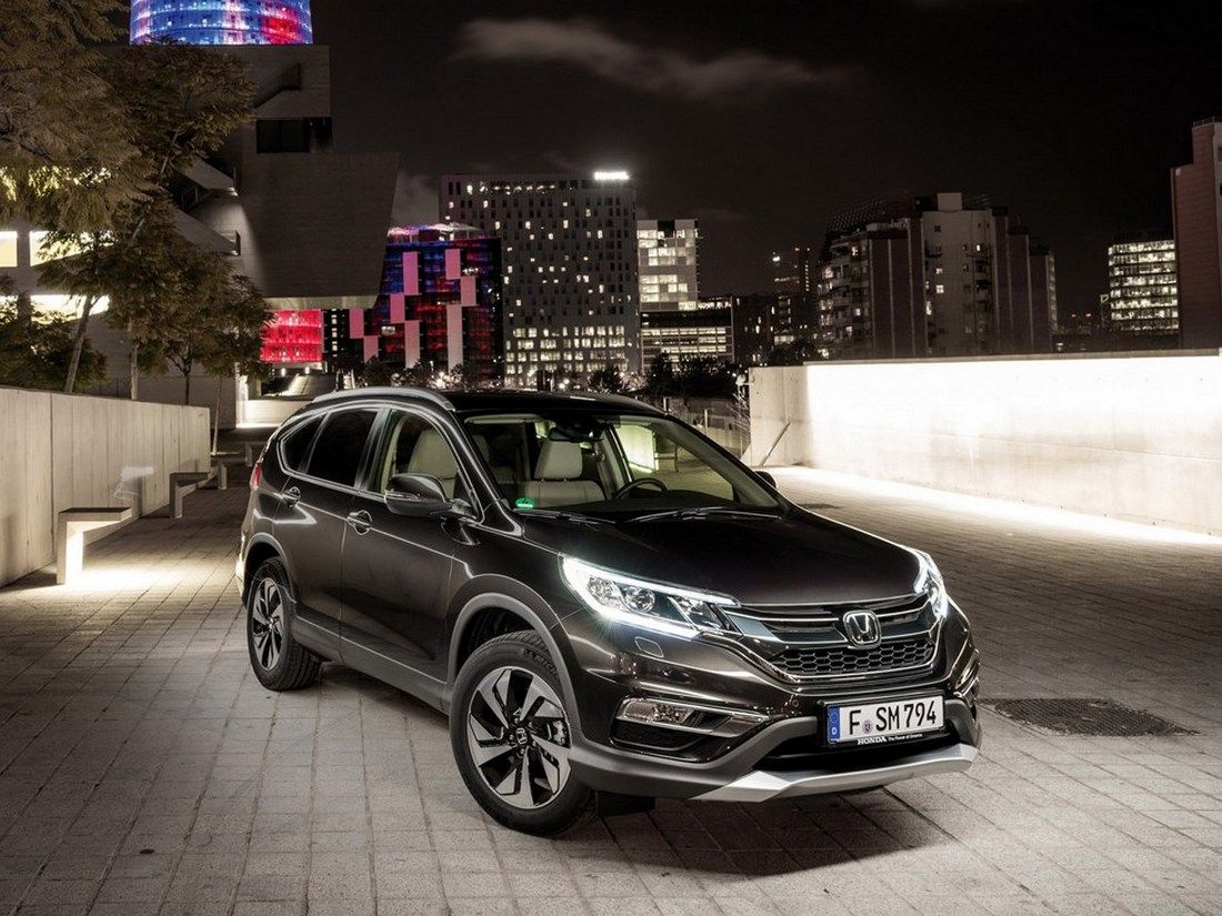 Honda везет в Россию переднеприводный CR-V