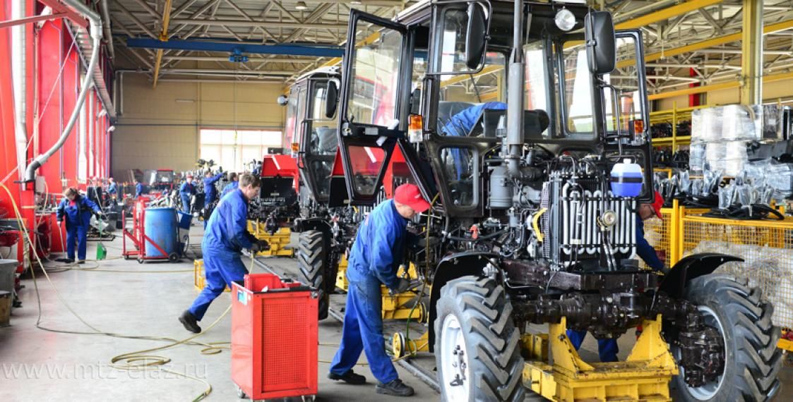 В Беларуси туристам предложат собрать трактор