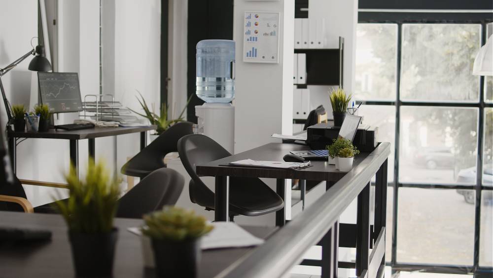 Оценка офисных помещений: расчет рыночной стоимости и арендной ставки