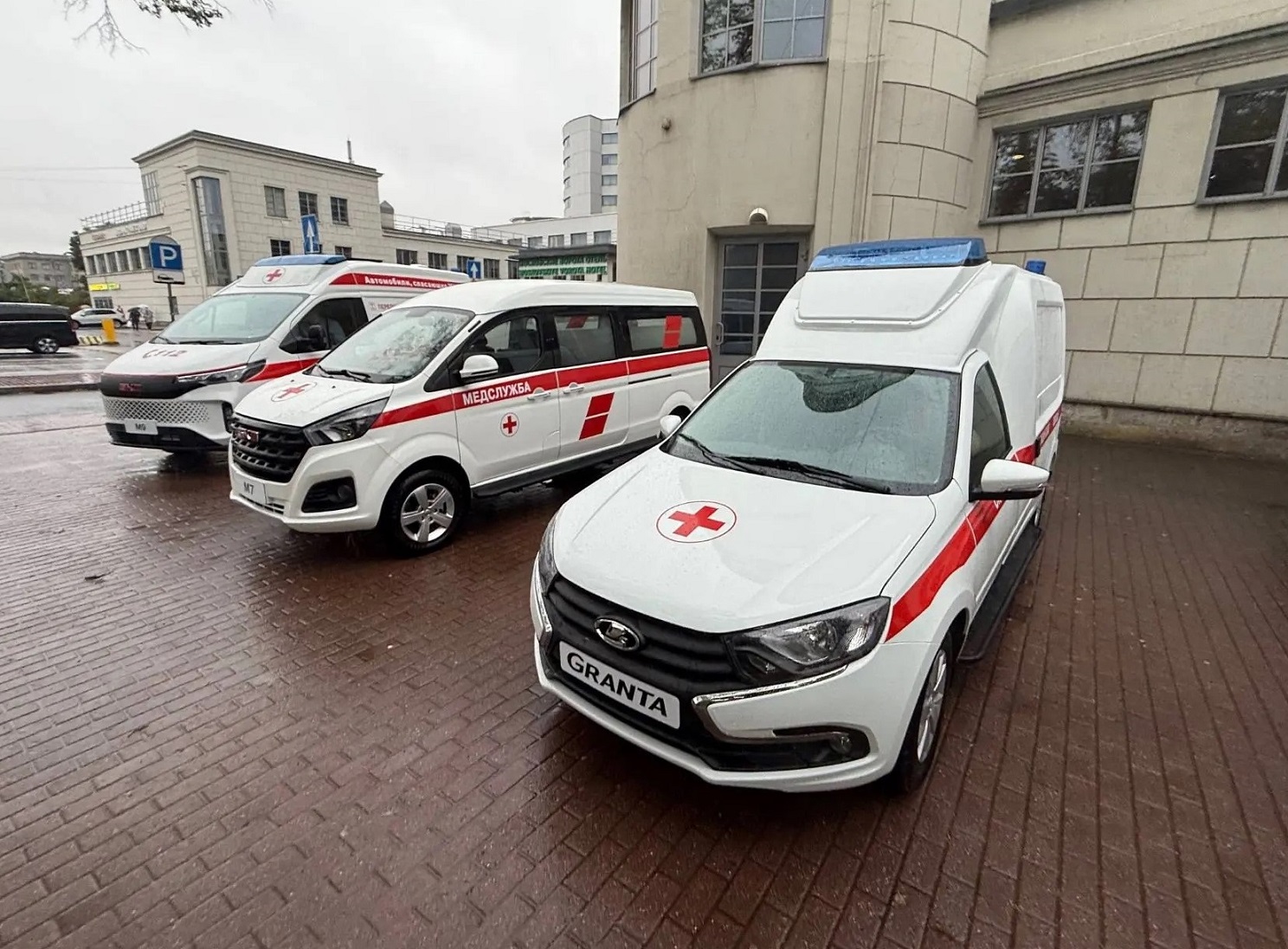 В Питере представят медицинские спецавтомобили на базе LADA и SKM
