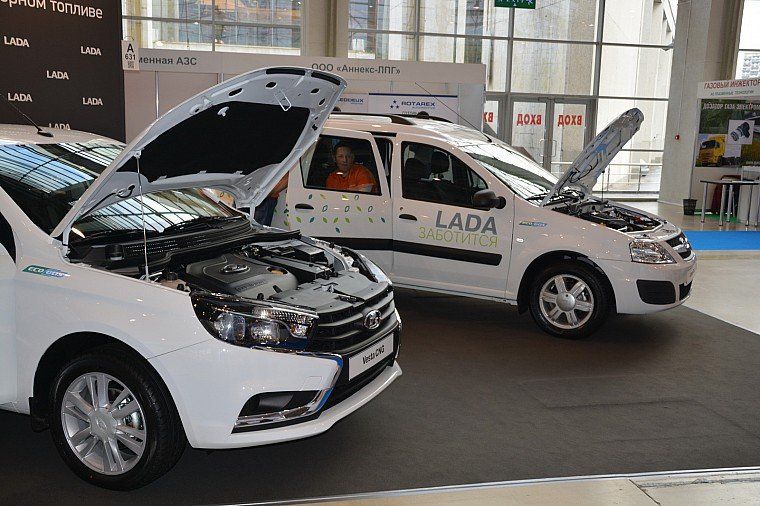 Доплату за версию CNG для LADA Vesta хотят удержать в рамках 80 000 рублей