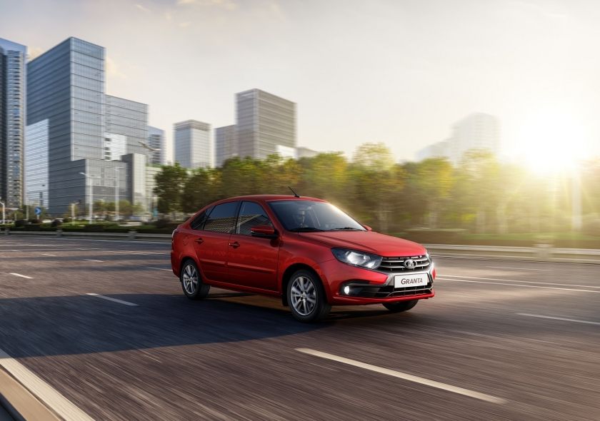 Объявлен старт продаж LADA Granta с новым двигателем
