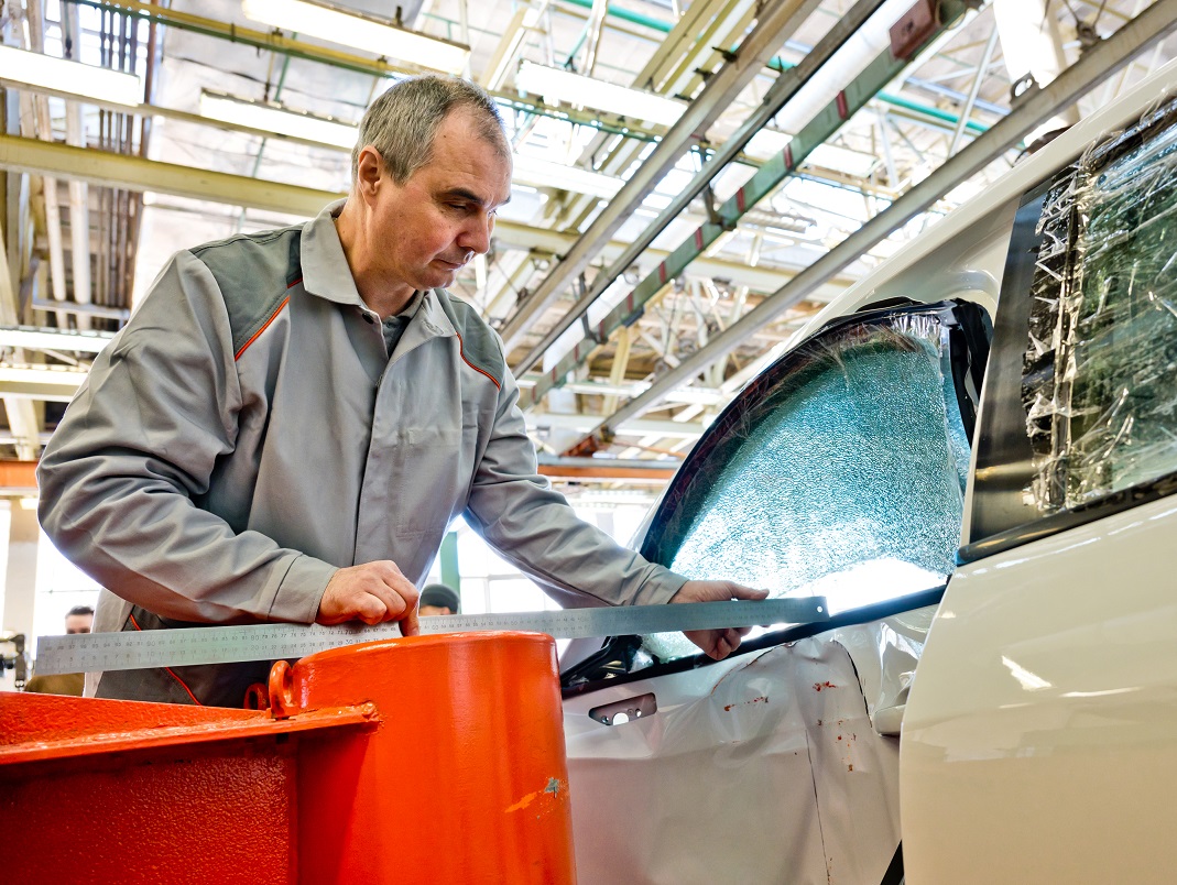 Кроссоверы LADA Azimut успешно проходят испытания на пассивную безопасность