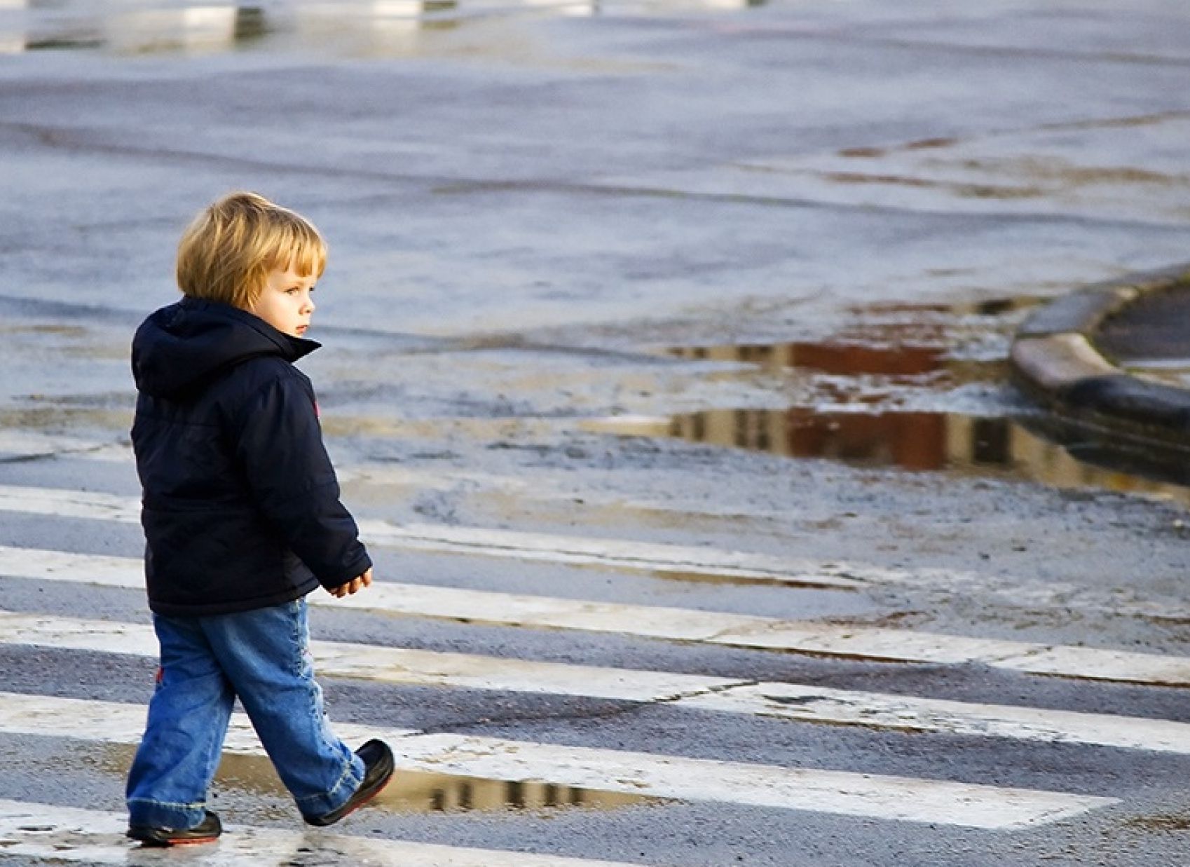 СКОРО В ШКОЛУ! Учим ребенка переходить дорогу самостоятельно