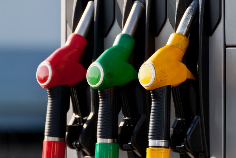 "Лукойл" хочет повысить цены на бензин из-за акцизов