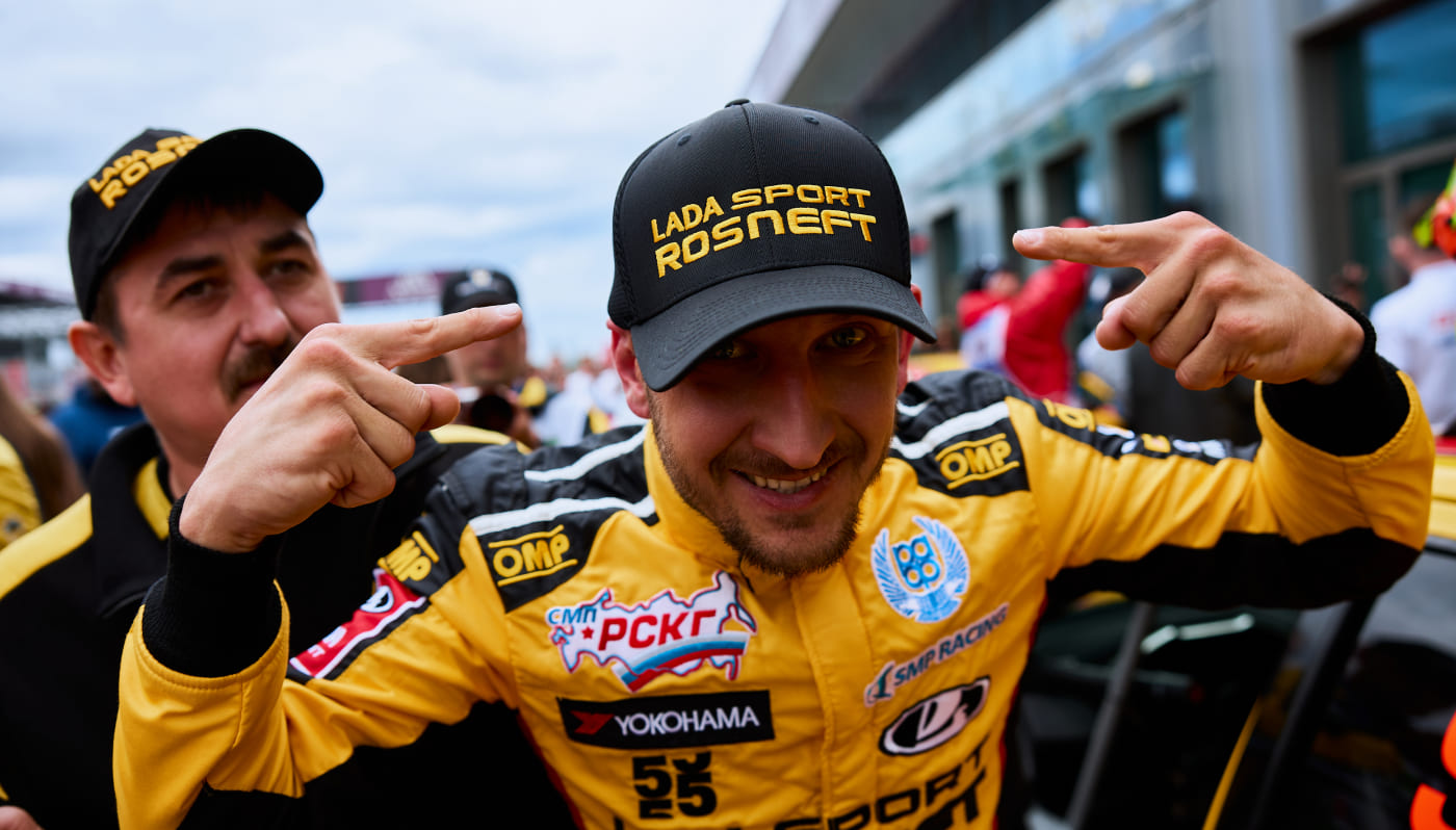 LADA Sport ROSNEFT завоевала победы в двух столицах