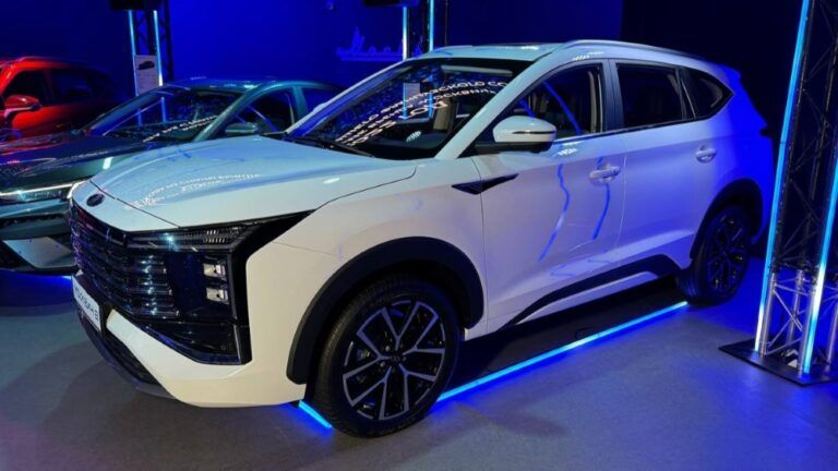 Старт продаж кроссовера «Москвич 8» намечен на конец мая 