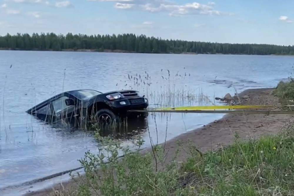 Спрос на внедорожную эвакуацию в России растет: почему даже кроссоверы стали чаще застревать