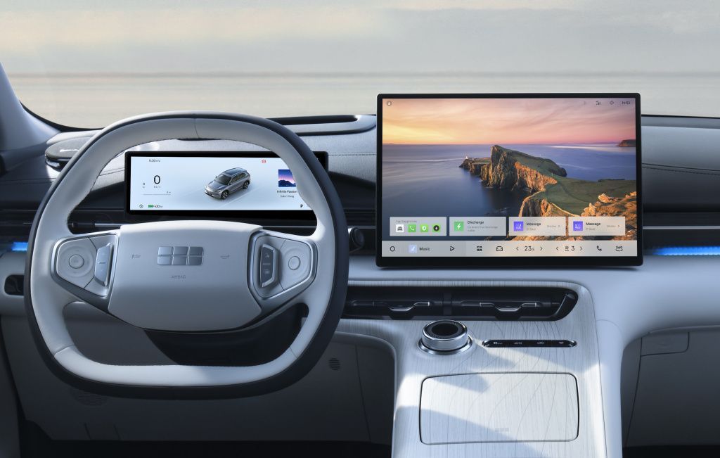 multimedia_display.jpg