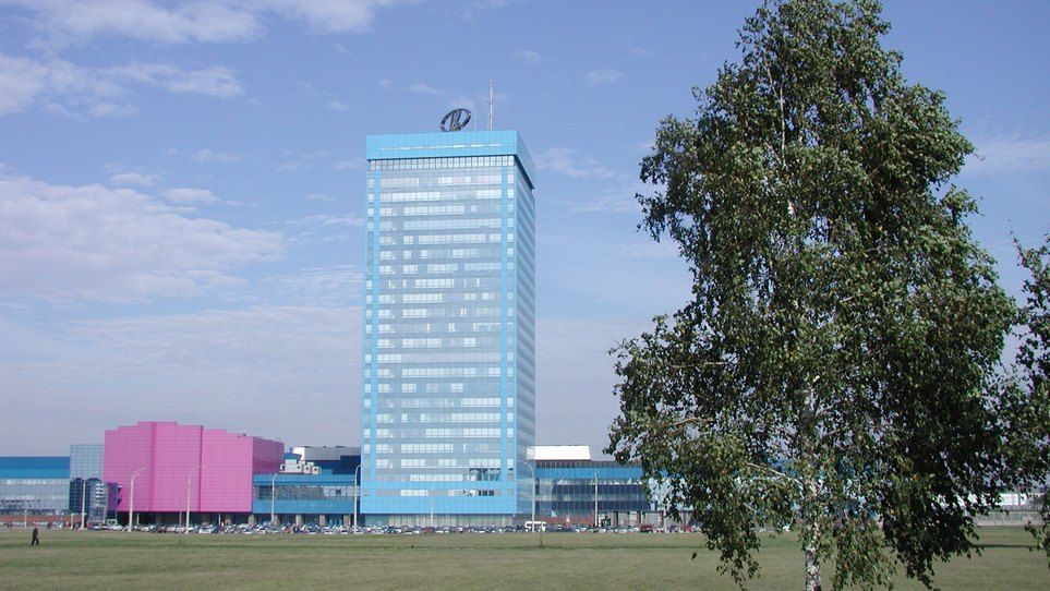 АВТОВАЗ заводоуправление.jpg