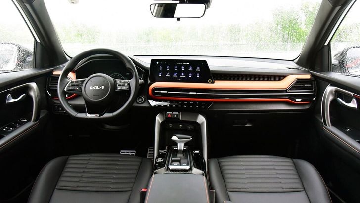 interer-kia-sportage-ace-e1695112166807-728x410.jpg