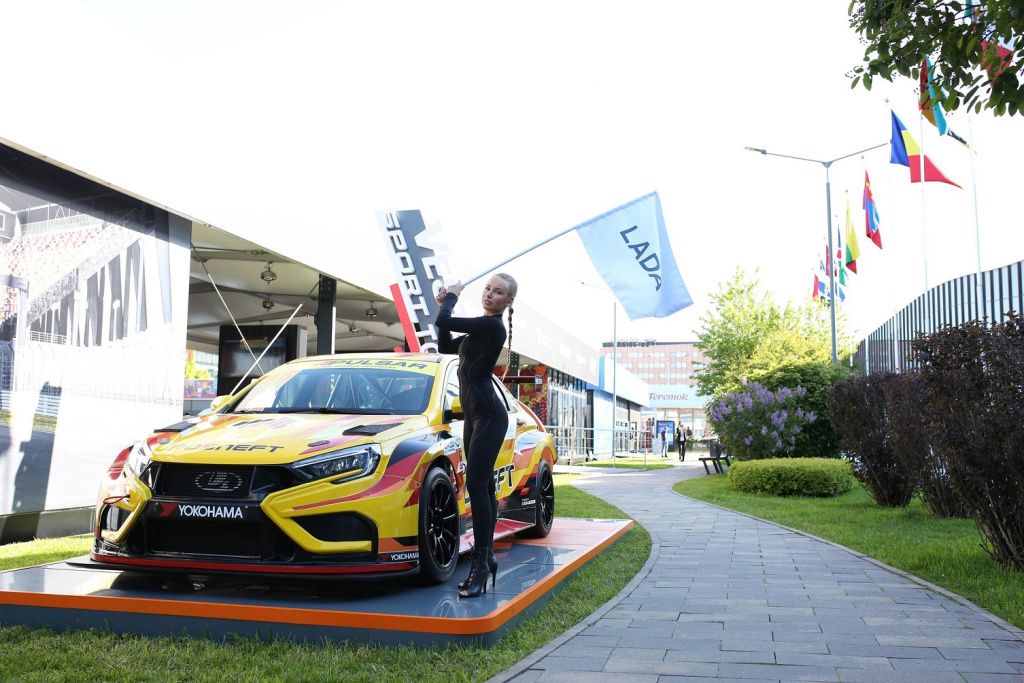 LADA Vesta TCR.jpg