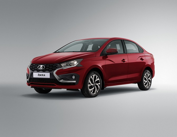 Сколько стоит владение седаном LADA Iskra? 