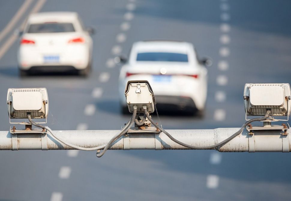 Новый штраф для водителей: тормозить перед камерами будет бессмысленно