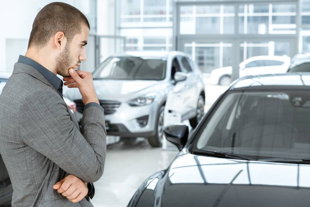 Сейчас выгоднее продавать или покупать автомобиль?